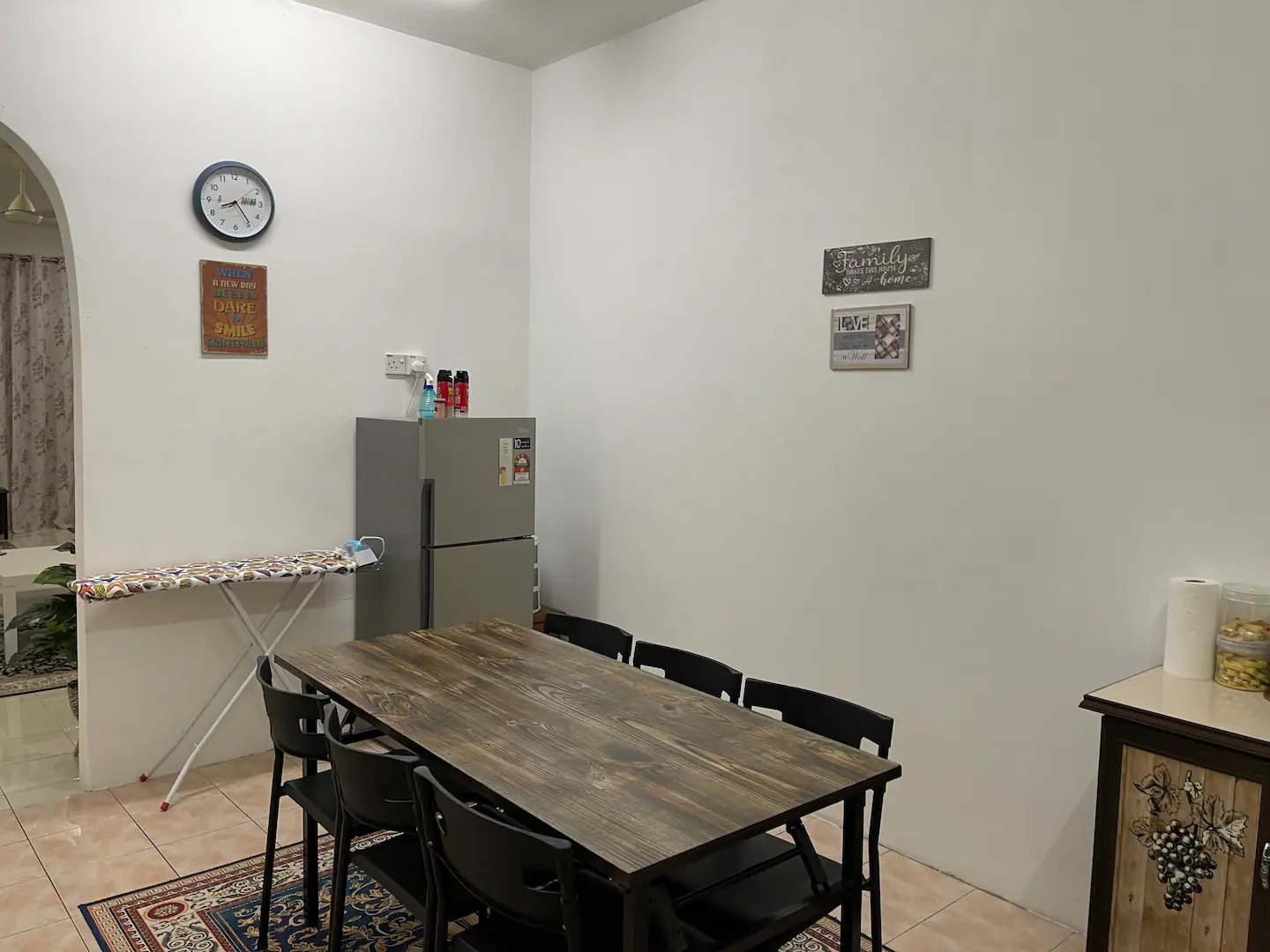 Fully equipped modern kitchen
