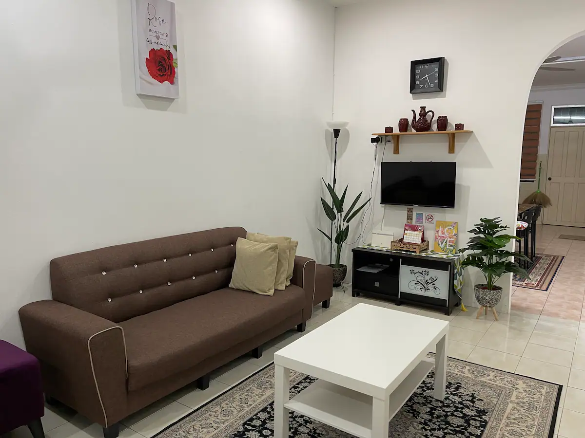 Spacious Living Room
